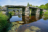 Clapper Bridge over East Dart River, Dartmoor National Park, Devon, UK, England