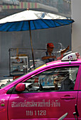 Taxi and food stall in the old town, Bamrung Muang, Bangkok, Thailand, Asia