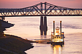 Casinoschiff auf dem Mississippi in Natchez under the Hill, Mississippi, Vereinigte Staaten, USA