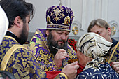 Kiev-Pechersk Lavra, celebration of the Assumption, 14 August, Liturgy, Archbishop Paul, Kiev, Ukraine