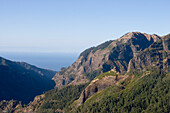 Blick auf Berglandschaft vom Encumeada Pass, nahe Serra de Agua, Madeira, Portugal