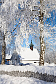 Kapelle bei Iffeldorf im Winter, Oberbayern, Deutschland, Europa