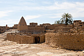 Lehmziegel-Bauten in Oase Bahariya, Aegypten, Oase Bahariya, Libysche Wueste