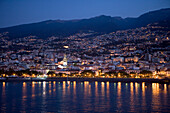 Lichter von Funchal in der Morgendämmerung, Funchal, Madeira, Portugal, Europa
