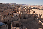 Blick auf Altstadt Al Qasr in Dakhla Oase, Libysche Wüste, Ägypten