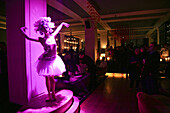 Dancer at the nightclub The Glamour Bar, Shanghai, China, Asia