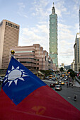 City centre, view to skyscraper Taipei 101 and national flag of Taiwan, Taipeh, Republic of China, Taiwan, Asia