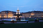 Schlossplatz mit Brunnen, Neues Schloss, Stuttgart, Baden-Württemberg, Deutschland
