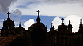 Alt, Cusco, Farbe, Inca, Kirchturm, Kreuz, Kreuze, Peru, Spanisch, S19-830056, agefotostock 