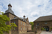 Haus Hugenpoet (castle) near Essen-Kettwig, Ruhrgebiet, North Rhine-Westphalia, Germany, Europe