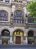Main entrance of Duisburg town hall (Architect: Friedrich Ratzel, 1897 - 1902), Ruhrgebiet, North Rhine-Westphalia, Germany, Europe