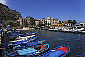Bootshafen von Mondello, Palermo, Sizilien, Italien