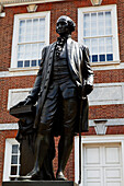 George Washington vor der Independence Hall, Philadelphia, Pennsylvania, USA
