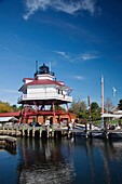 USA, Maryland, Western Shore of Chesapeake Bay, Solomons, Calvert Marine Museum and Drum Point Lighthouse, screw-pile design, b 1883