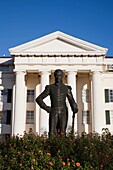 USA, Mississippi, Jackson, City Hall and statue of Andrew Jackson, seventh President of the USA