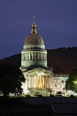 USA, West Virginia, Charleston, West Virginia State Capitol, dawn