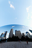 Cloud Gate von Anish Kapoor, Millenium Park, Chicago, Illinois, USA