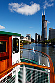 Chicago River and Wiillis Tower (formerly Sears Tower), Chicago, Illinois, USA