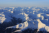 Stubaier Alpen im Winter, Luftaufnahme, Stubaier Alpen, Tirol, Österreich, Europa