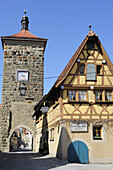 Plönlein mit Sieberstor und Fachwerkhaus, Rothenburg ob der Tauber, Bayern, Deutschland
