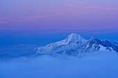 Risserkogel und Plankenstein überragen Wolkenmeer, Bayerische Voralpen, Bayerische Alpen, Oberbayern, Bayern, Deutschland