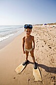 Beach, Child, Children, Color, Dive, Flipper, Fun, Funny, Glasses, Holidays, One, Sand, Smile, Smiling, Summer, Sun, Vertical, Water, L55-941157, agefotostock 