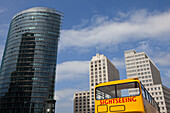 Bahn Tower und Beisheim Center am Potsdamer Platz, Berlin, Deutschland