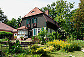 Gerhart Hauptmann Haus im Sonnenlicht, Kloster, Hiddensee, Mecklenburg-Vorpommern, Deutschland, Europa