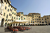 Piazza dell´Anfiteatro, Lucca. Tuscany, Italy