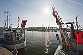Boote im Hafen, Travemünde, Lübeck, Schleswig-Holstein, Deutschland