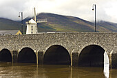 Blennerville Windmühle und Steinbrücke, Tralee, Dingle Halbinsel, Dingle, County Kerry, Irland