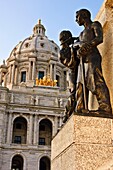 Statue in front of the Minnesota State capitol building  The building was designed by Cass Gilbert  The unsupported dome is the second largest in the world, after Saint Peter´s  Work began in on the capitol in 1896, and construction was completed in 1905