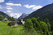 Bschlabs mit Lechtaler Alpen im Hintergrund, Bschlabs, Lechtal, Hahntennjoch, Tirol, Österreich