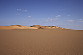 Dünen unter Wolkenhimmel, Murzuk Sandmeer, Libyen, Afrika