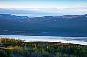 Abendstimmung am See Torneträsk, Lappland, Nordschweden, Schweden