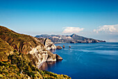 Blick vom Belvedere di Quattrocchi auf Vulcano, Lipari, Liparische Inseln, Sizilien, Italien