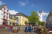 Hachenburg, Alter Markt, Brunnen, Hotel zur Krone (Steinernes Haus), Evangelische Stadtkirche, Westerwald, Rheinland-Pfalz, Deutschland, Europa