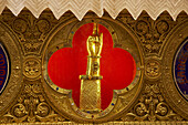 Armreliquiar der hl. Elisabeth von Thüringen (13.Jh), Schloßkapelle, Schloß Sayn, Sayn, Mittelrhein, Rheinland-Pfalz, Deutschland, Europa