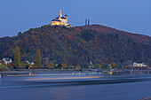 Die Marksburg in Braubach, Abend, Unesco-Welterbe: Oberes Mittelrheintal (seit 2002), Mittelrhein, Rheinland-Pfalz, Deutschland, Europa