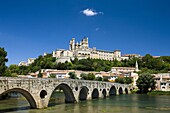 Old Bridge and Episcopal Palace, Beziers. Herault, Languedoc-Roussillon, France