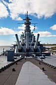 USA, Alabama, Mobile, Battleship Memorial Park, World War 2-era battleship, USS Alabama, 16-inch cannon