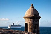 Puerto Rico, San Juan, Old San Juan, San Felipe del Morro Fort, lookout tower and cruiseship