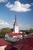 Estonia, Northeastern Estonia, Rakvere, town view with town church