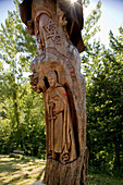 Sculpture of St. James, Priaranza del Bierzo, Camino Frances, Way of St. James, Camino de Santiago, pilgrims way, UNESCO World Heritage, European Cultural Route, province of Leon, Old Castile, Castile-Leon, Castilla y Leon, Northern Spain, Spain, Europe