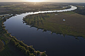 Luftbild, Oberelbe bei Schnackenburg, Elbe, Buhnen zur Ufersicherung, Schnackenburg, Niedersachsen, Deutschland