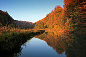 Wiesent Valley in autumn, Franconian Switzerland, Franconia, Bavaria, Germany