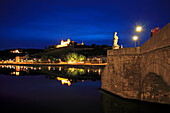 Blick von der Alten Mainbrücke zur Festung Marienberg, Würzburg, Main, Mainfranken, Franken, Bayern, Deutschland