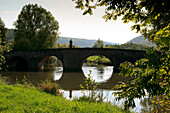 Brücke über die Tauber, bei Reicholzheim, Taubertal, Romantische Strasse, Baden-Württemberg, Deutschland