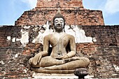 Sukhotai (Thailand): Buddha's statue at the Wat Mahathat