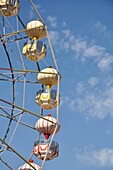 Bangkok (Thailand): flying wheel by Ploenchit Road